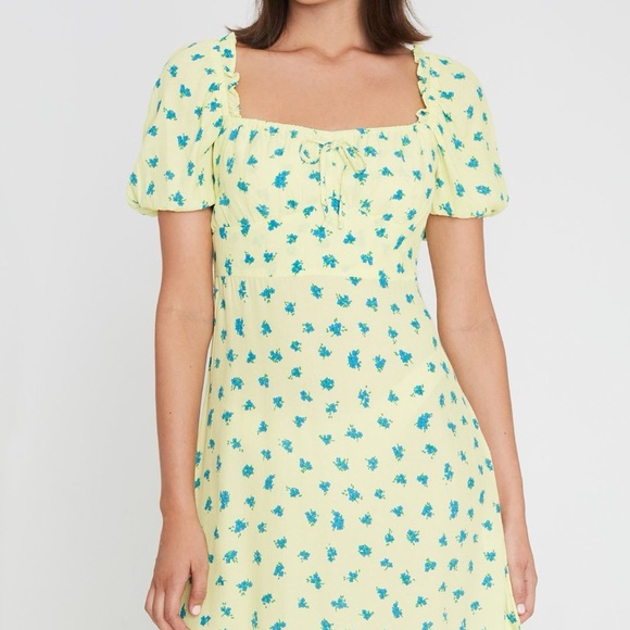 Faithful The Brand Bette Midi Dress in Luda floral lemon US8/Large NWT - Picture 2 of 6